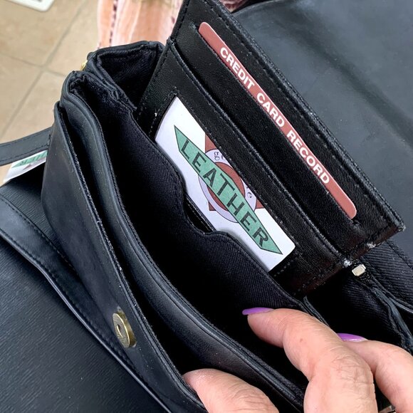 Vtg STRADA Small Black Leather Organizer Crossbody Purse Bag - Picture 7 of 16